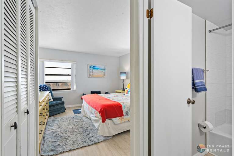 Master Bedroom with King Bed and Ensuite Full Bathroom