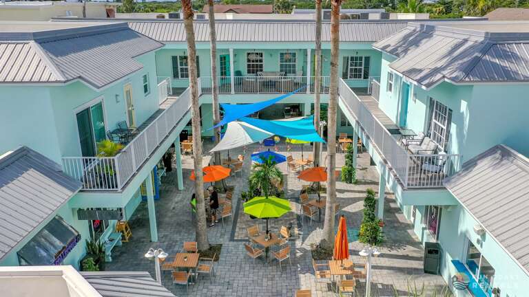 Downstairs community courtyard with shops and restaurants!