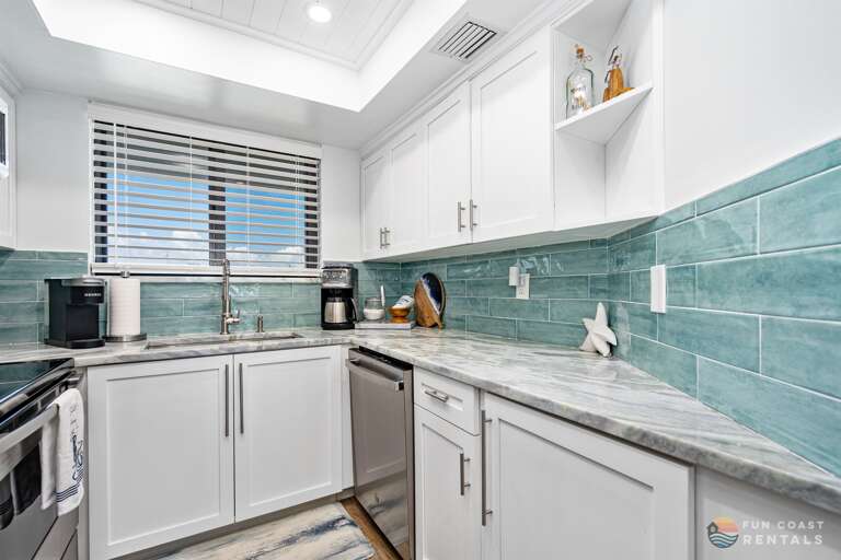 Beachy Fully Equipped Stainless Steel Kitchen