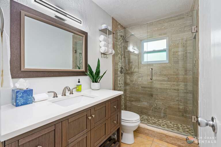 Newly renovated Master Bathroom!