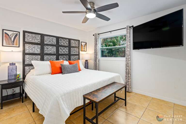 Third Bedroom with King bed!