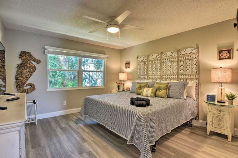 Bedroom with King Bed