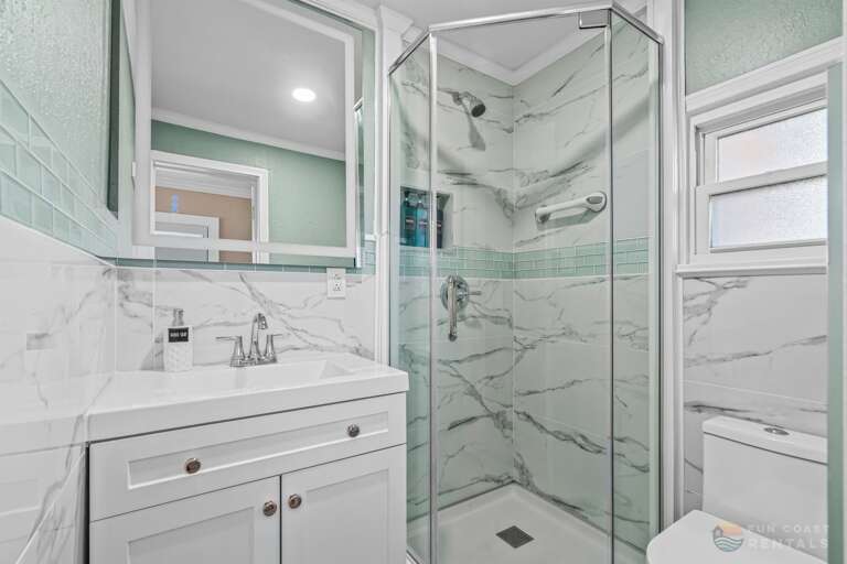 Full Bathroom with grab rail in shower!