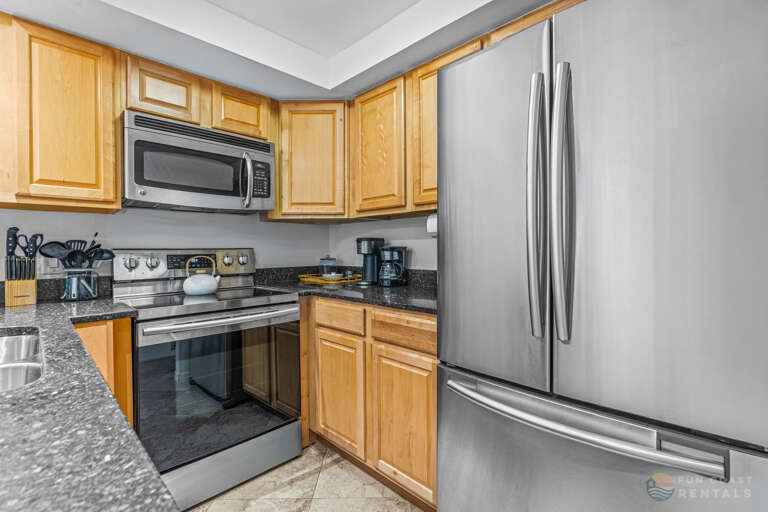 Fully-Equipped Stainless Steel Granite Kitchen