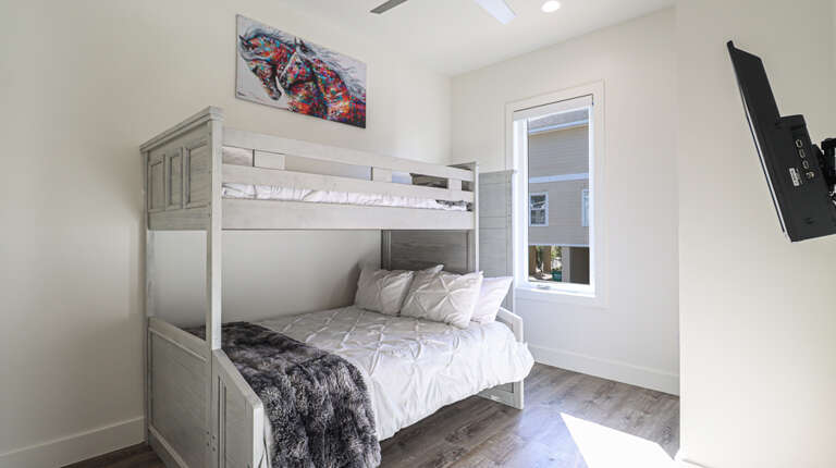 Beach House Bunk Bed with Twin Bottom