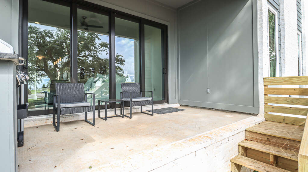 Outdoor Sitting Area Outdoor Sitting Area