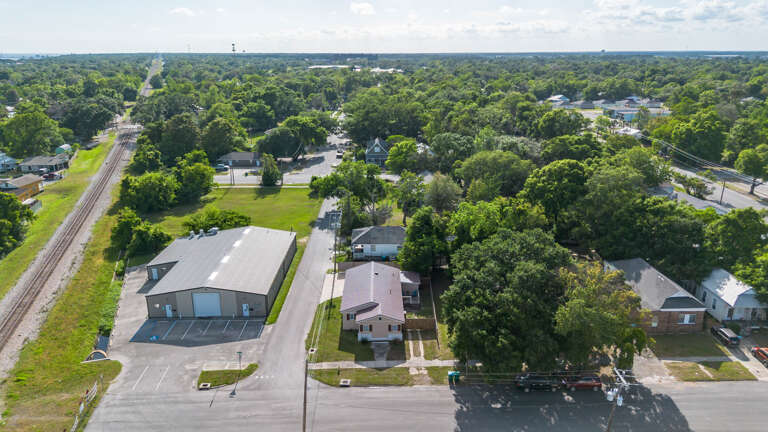 Aerial view - walking distance to downtown 