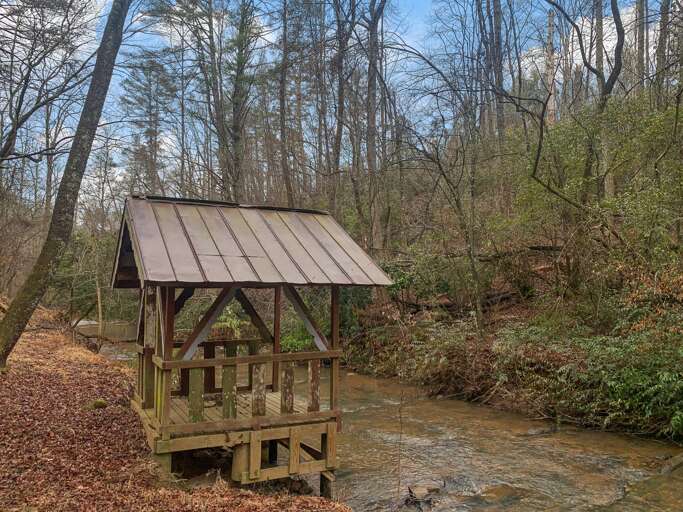 Cleveland Cabin Rental