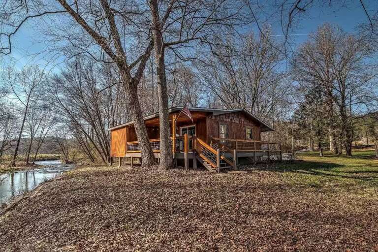 Sunny day at Edgewater Escape Sunny day at Edgewater Escape