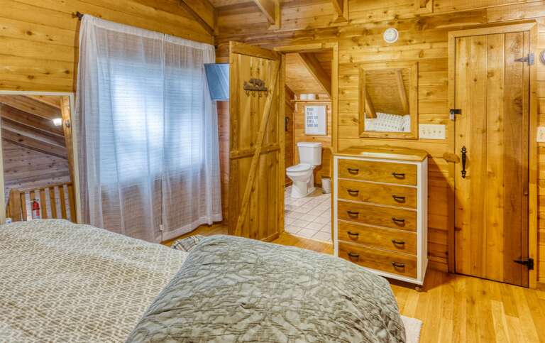 Ensuite bathroom from bedrooms