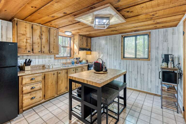 Fully operational kitchen  Fully operational kitchen