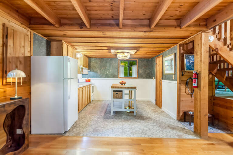 Fully-functional kitchen