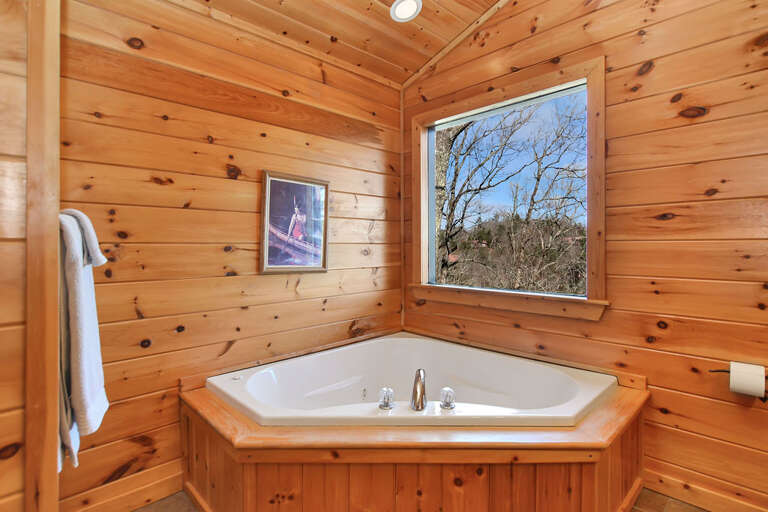 Large Private Tub Large Private Tub