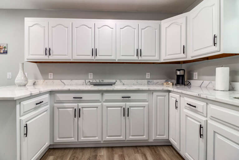 Fully functional kitchen