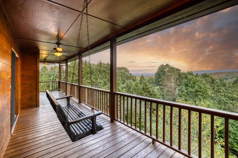 Year round long range mountain views