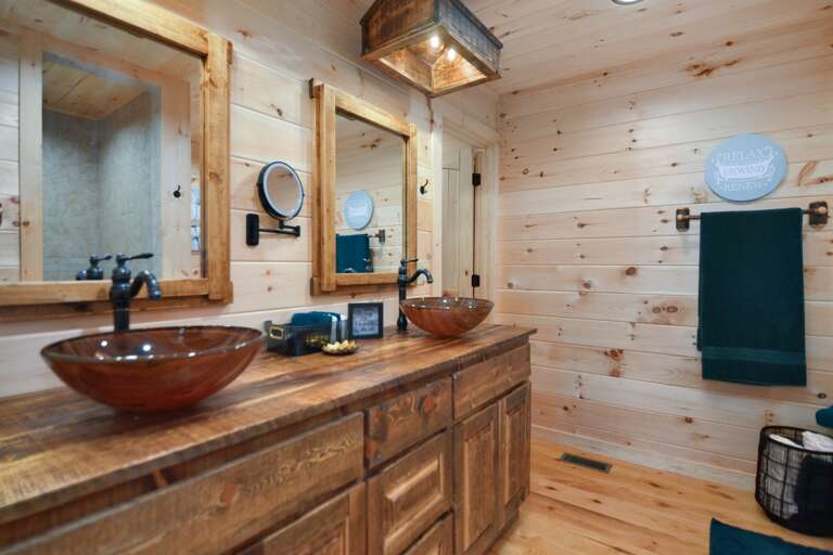 King Master Suite #2- ensuite bathroom, double vanity King Master Suite #2- ensuite bathroom, double vanity