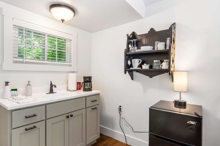 Guest House Kitchenette