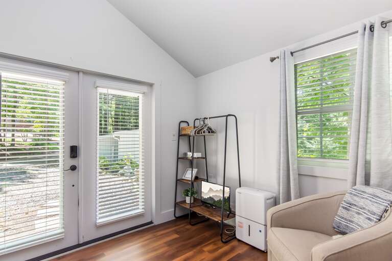 Guest House - Living Area