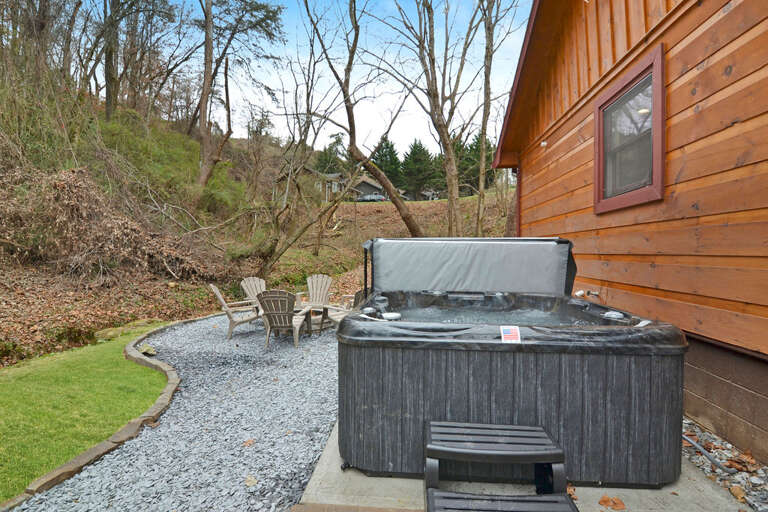 Ellijay Cabin: Relax in the Hot Tub or by the Fire Pit Ellijay Cabin: Relax in the Hot Tub or by the Fire Pit