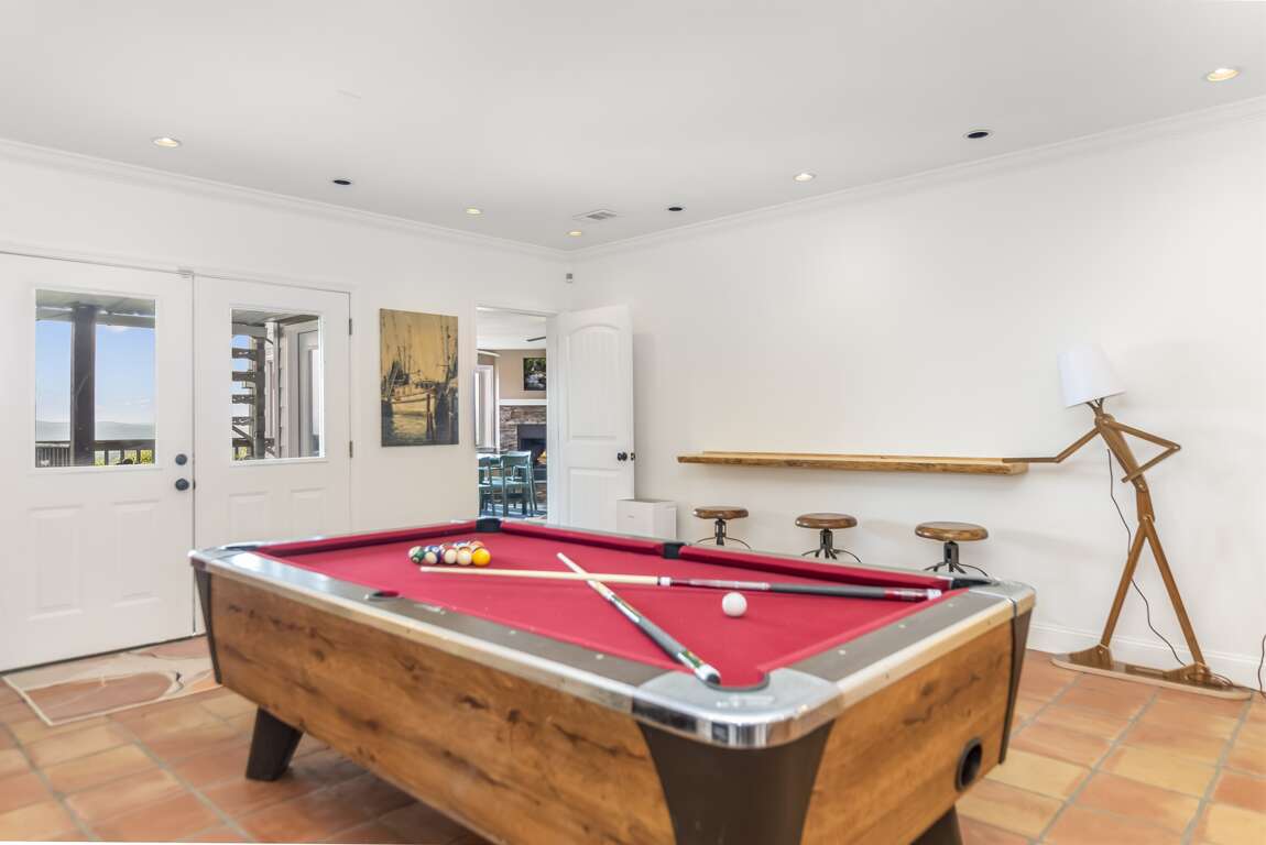 Game room- pool table Game room- pool table