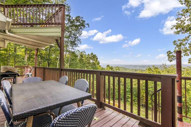 Outdoor dining area w/ fantastic views  Outdoor dining area w/ fantastic views