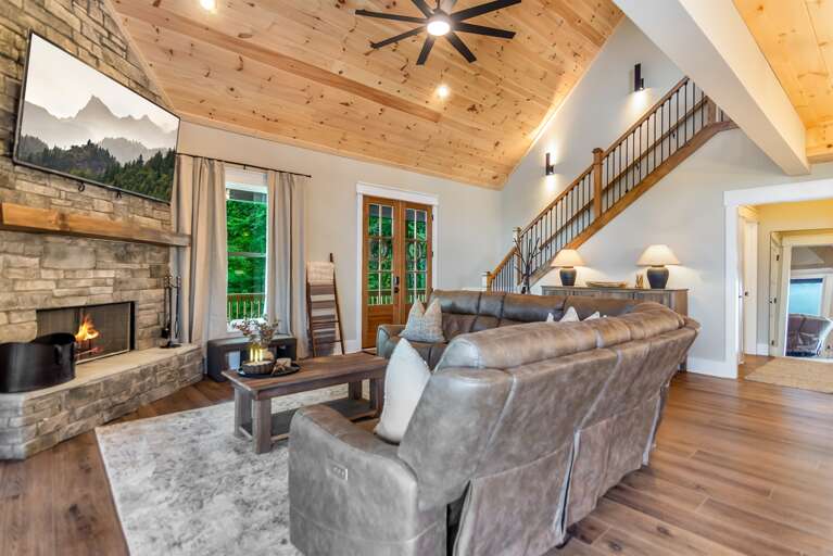 Gas log fireplace 