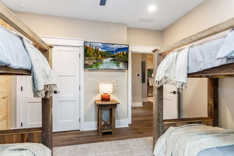 Bunk Room 