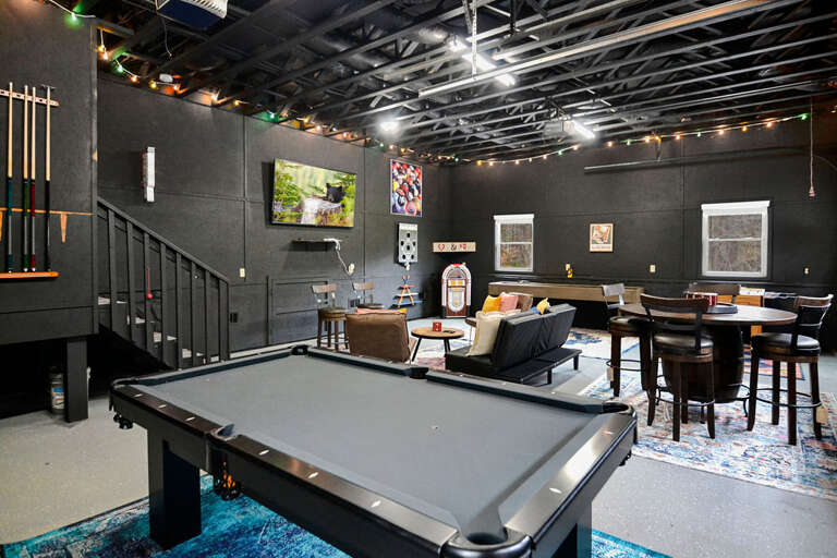 Pool Table in the Oversized Game Room: Wilderness Lodge Blue Ridge Pool Table in the Oversized Game Room: Wilderness Lodge Blue Ridge