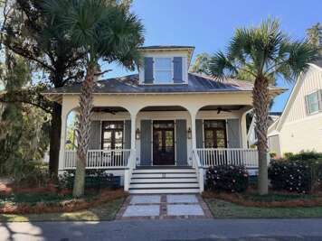 Street view of the main house - Walkable to everything! 