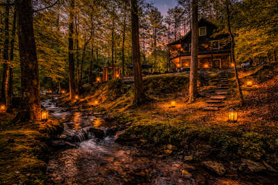 Evening vibes, waterfront views, and a cottage made for rest, restoration, and connection.