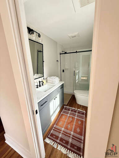 Primary Suite - Upstairs 