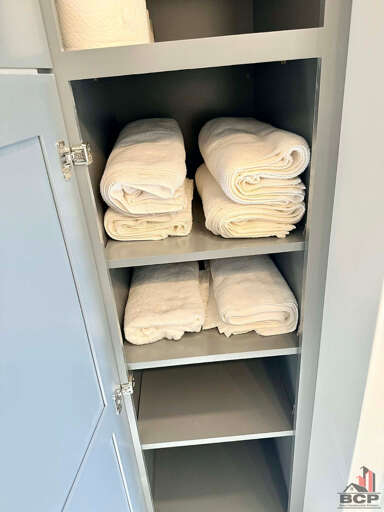 Towels, lines, pillows, and toiletries are included.