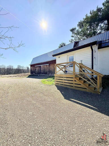 Ample parking - plenty of room for boats, ATV's, campers, etc.