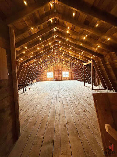 Barn area/ play area 
