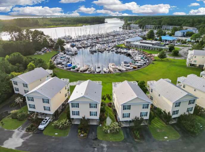 Views of townhomes and marina.png
