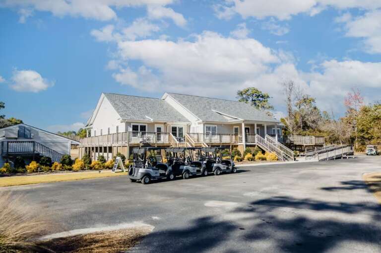 Schedule a tee time at Harbour Pointe Golf Club.png