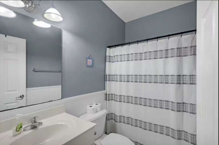 Bathroom 1.png