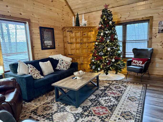 Luxury Mountain Cabin in Pigeon Forge