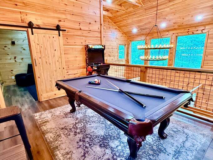 Luxury Cabin with Theatre and Hot Tub