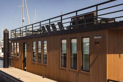 Waterfront & Heated Pool - Break Awai Floating Villa