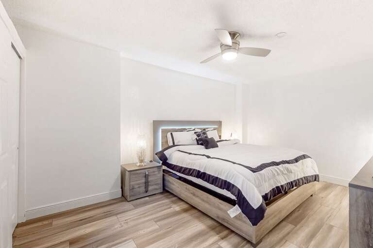 Bright and airy Master queen room to enjoy after a beautiful beach day  of Sun & Fun.