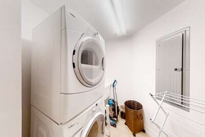 Opus Condos 702 - The Golden Leaf