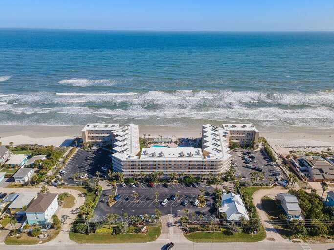 Experience the ultimate New Smyrna Beach stay at The Pelican, perfectly situated along the Atlantic