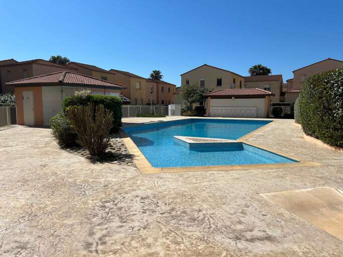 Valras-Plage Home Rental