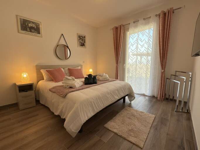 Serignan Apartment Rental
