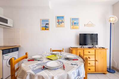 Pretty bungalow 50m from the beach