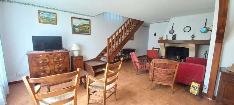 Serignan Home Rental