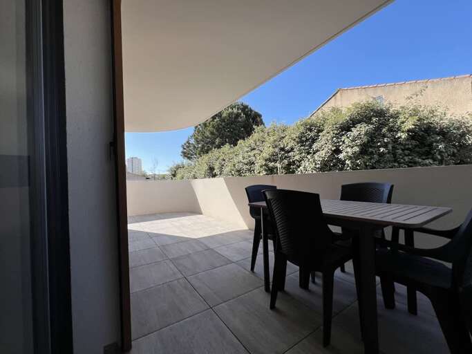 Serignan Apartment Rental