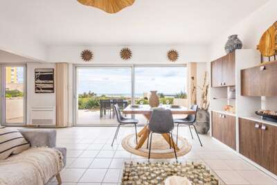 La Plage – Beachfront Villa with Sea View and Private Garden