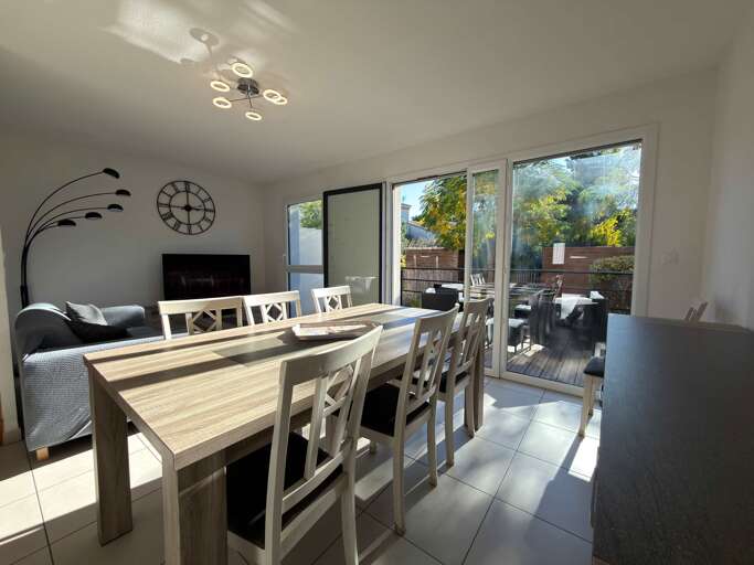 Serignan Home Rental